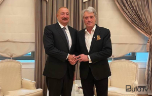 Viktor Yuşşenko İlham Əliyevə təşəkkür etdi - Fotolar