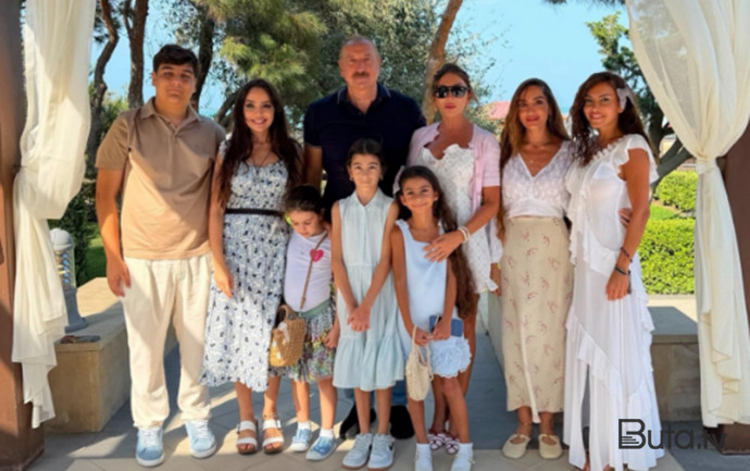  Prezident ailəsinin səmimi - Fotosu  