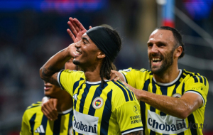 “Fənərbaxça” 18 ildən sonra ÇL-ə vəsiqə qazandı