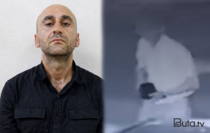 Prospektdə bir nəfəri döyərək pulunu və çantasını aldı - Video