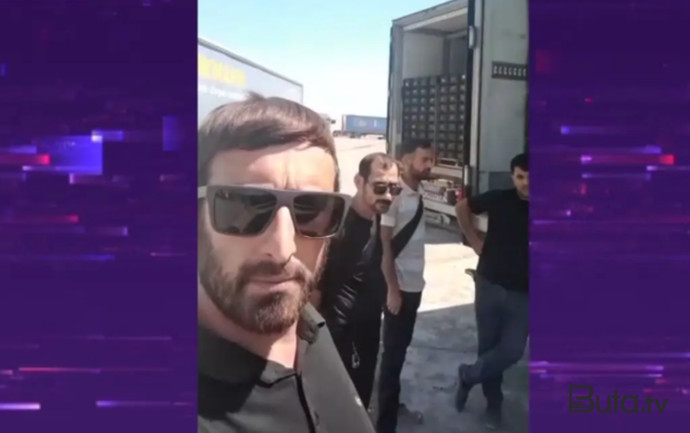  Azərbaycanlı sürücülər sərhəddə qalıblar - 100 minlik məhsul xarab oldu - Video  