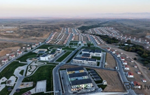 Horovlu kəndinə daha 30 ailə yola salındı