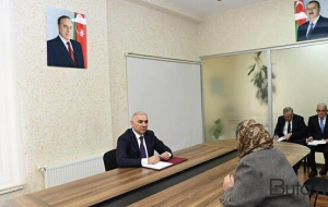 Vüqar Əhmədov Qəbələdə vətəndaşları qəbul etdi