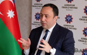 Anar Əsədli və Oqtay Qasımov arasında qarşıdurma
