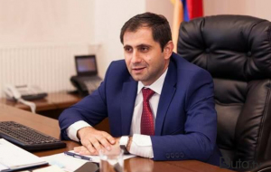Azərbaycanla bu yarışa girməyəcəyik - Papikyan