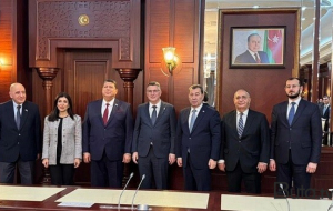 İsrail xarici işlər naziri Milli Məclisdə