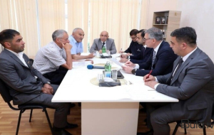 Azər Məmmədov Qobustanda vətəndaşları qəbul etdi