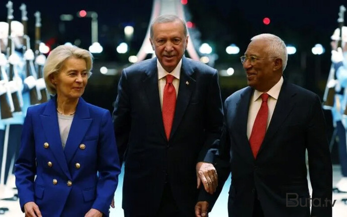  Ərdoğanın hədiyyə etdiyi bahalı tapançaları - Özləri ilə apara bilmədilər  
