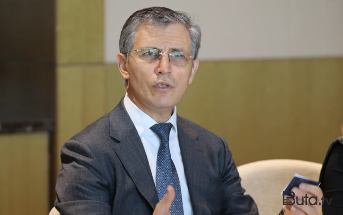  “Uşaqlar izləsə, görəcəklər ki, 80% telefonla məşğuldur”  