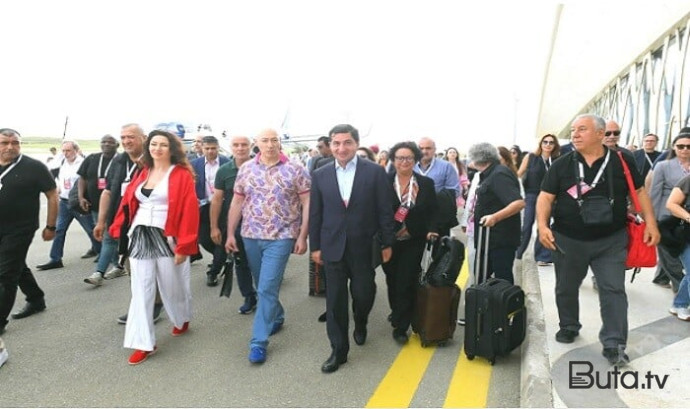  Forum iştirakçıları Qarabağ küçəsi ilə tanış oldular  