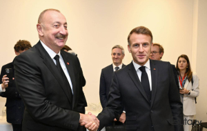 İlham Əliyev Makronu təbrik etdi