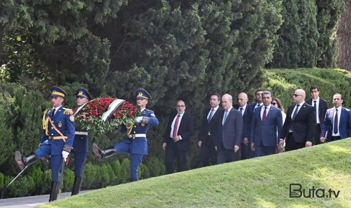  Fələstinin baş naziri Fəxri xiyabanı ziyarət etdi  