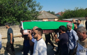 Odessada həlak olan gəmi kapitanı dəfn edildi