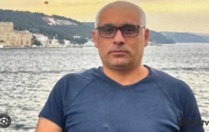 Mərhum kapitanın övladları ilə görüntüsü kövrəltdi - Video