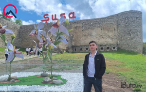“Əlaçı” Samir bu dəfə də 9 bal üçün gecəsini gündüzünə qatdı - Foto