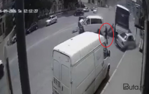 Son anda ölümdən xilas olmağı bacardı - Anbaan video