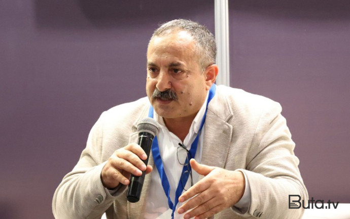  Etimad Başkeçidin ailəsinə qarşı kiberhücum  