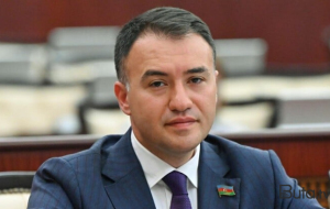 Deputatdan blogerlərlə bağlı təklif: Diplomu olmalıdır!