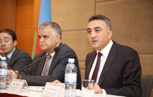 Anar Bağırov bir vəkili kollegiyadan çıxardı