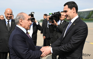 Türkmənistan Prezidenti Azərbaycana gəldi - Fotolar