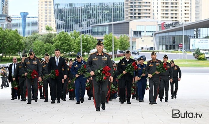  Nazir Zəfər parkı və Hərbi Memorial Məzarlığı ziyarət etdi - Video  