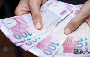 Həbsdəki oğlunu azad etdirəcəyini dedi, pulunu mənimsədi