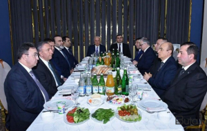 Sumqayıtda Ramazan ayı münasibətilə iftar süfrəsi... - Foto
