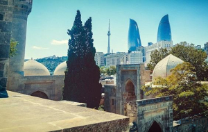 Bakı səmasında dronlar niyə təşviş yaratdı? - Ekspert