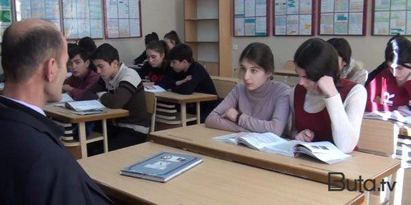  Şagirdə şiddət göstərən müəllim tənbeh olundu  