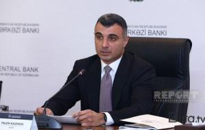 Baş bankirdən maaş alanlara müjdə