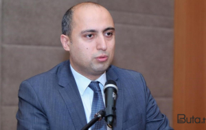 Məktəblərin 90 %-i təmir olunub - Əmrullayev