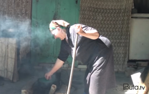 “2 oğlum var, qaz və yol olmadığına görə qoyub gediblər” - Video