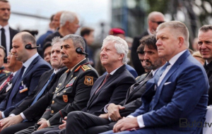 Zakir Həsənov Slovakiyada sərgidə - Foto