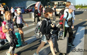 Daha 18 ukraynalı uşaq reabilitasiya üçün Bakıya gətirildi