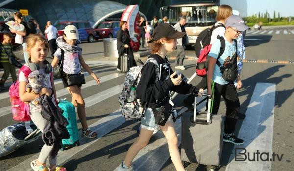  Daha 18 ukraynalı uşaq reabilitasiya üçün Bakıya gətirildi  