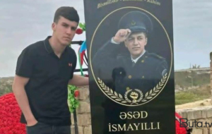 Ölən kursantın kədərli taleyi: dostunun qəbri üstündə... - Foto