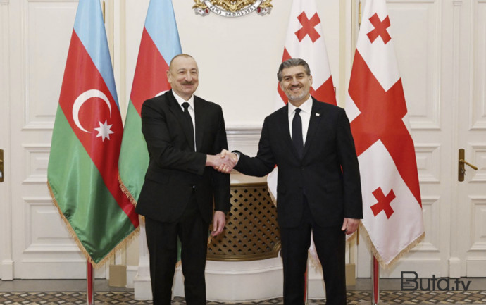  Əliyev Kavelaşvilini təbrik etdi  