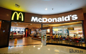 "MakDonalds"da biabırçılıq, bunu yemək olar? - Video