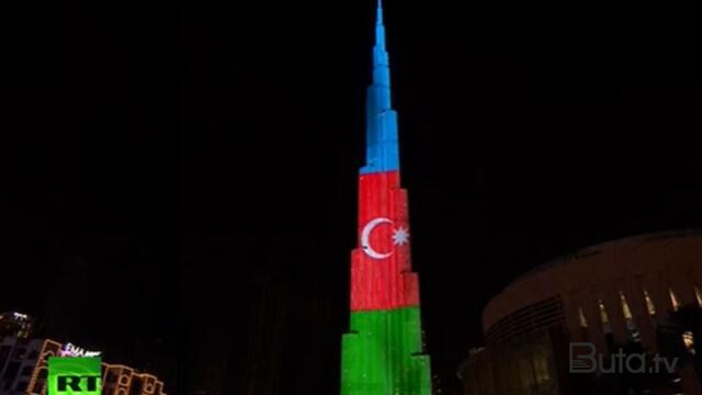  Bürc Xəlifə Azərbaycan bayrağının rəngləri ilə işıqlandırıldı  
