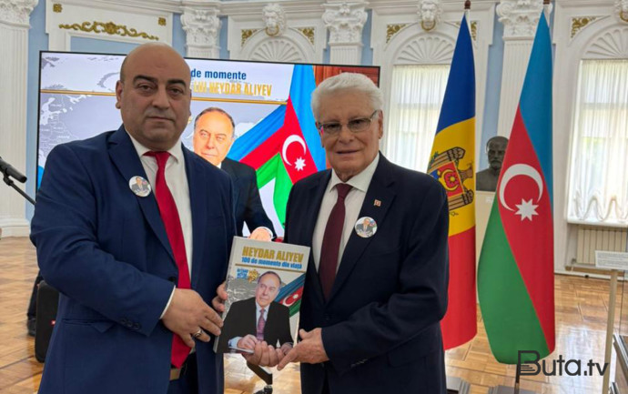  Moldovanın Kişineu şəhərində “Heydər Əliyev həyatının 100 anı” kitabının təqdimatı - Fotolar  