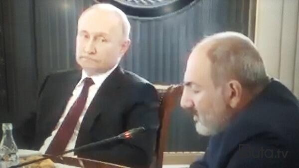  Putin və Paşinyan görüşdülər  