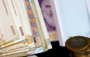 İranda dollar kəskin bahalaşdı