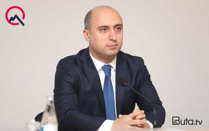  “Riyazi savadlılıqda ilk dəfədir ki, qızlar oğlanları keçir” - Video  