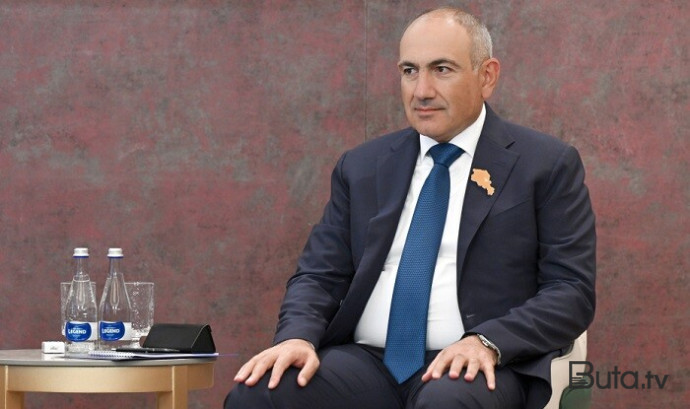  Mirziyayev Paşinyanı təbrik etdi  