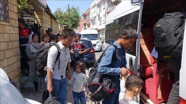 Türkiyə sahillərində qanunsuz miqrantlar saxlanıldı