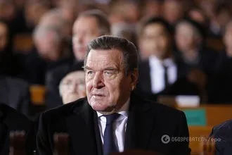 Almaniyanın keçmiş kansleri Moskvaya gəldi