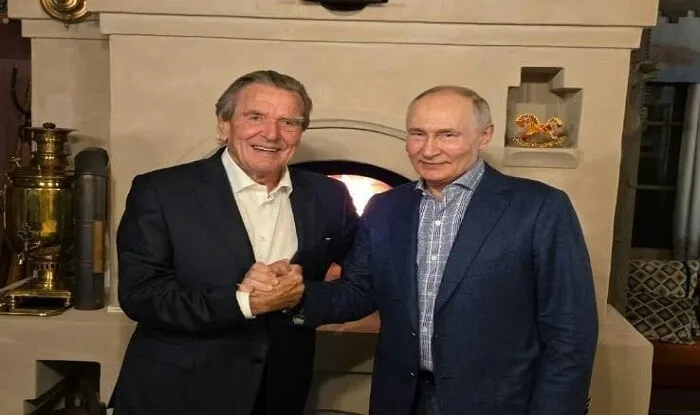 Putin ad gününü onunla birgə qeyd etdi