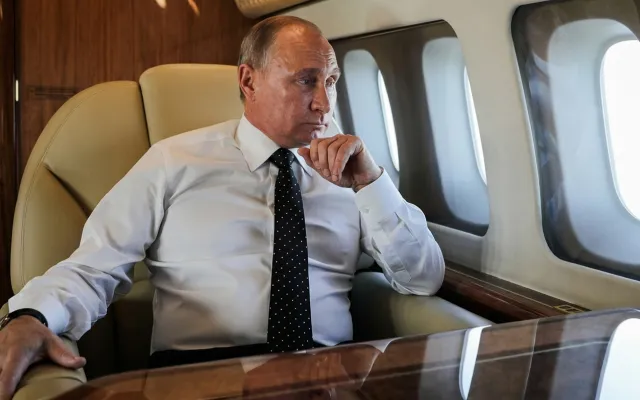 Putinin təyyarələri Ukrayna PUA-ları səbəbindən Moskvaya enə bilməyib - Foto