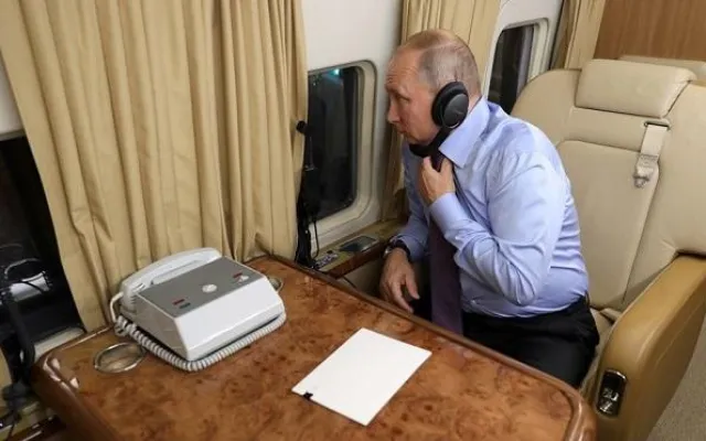 Putinin təyyarəsi Moskvaya eniş edə bilmir