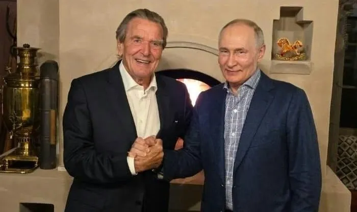 Onun Putinin ad gününə getməsi əxlaqsızlıqdır - Merz